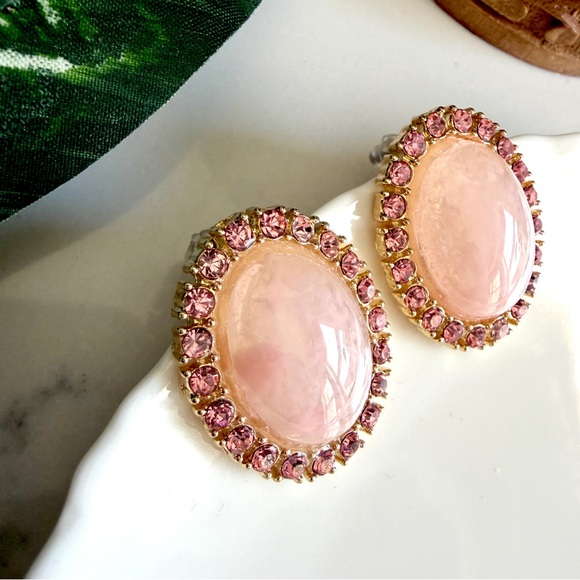 2/$30🌵 Gold Pink Cabochon Stone Crystal Earrings Ornate Vintage Style Gift NEW - Picture 7 of 10